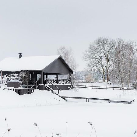 Holiday House "Bruklenes" Talsi Extérieur photo