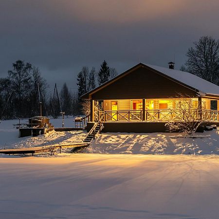 Holiday House "Bruklenes" Talsi Extérieur photo